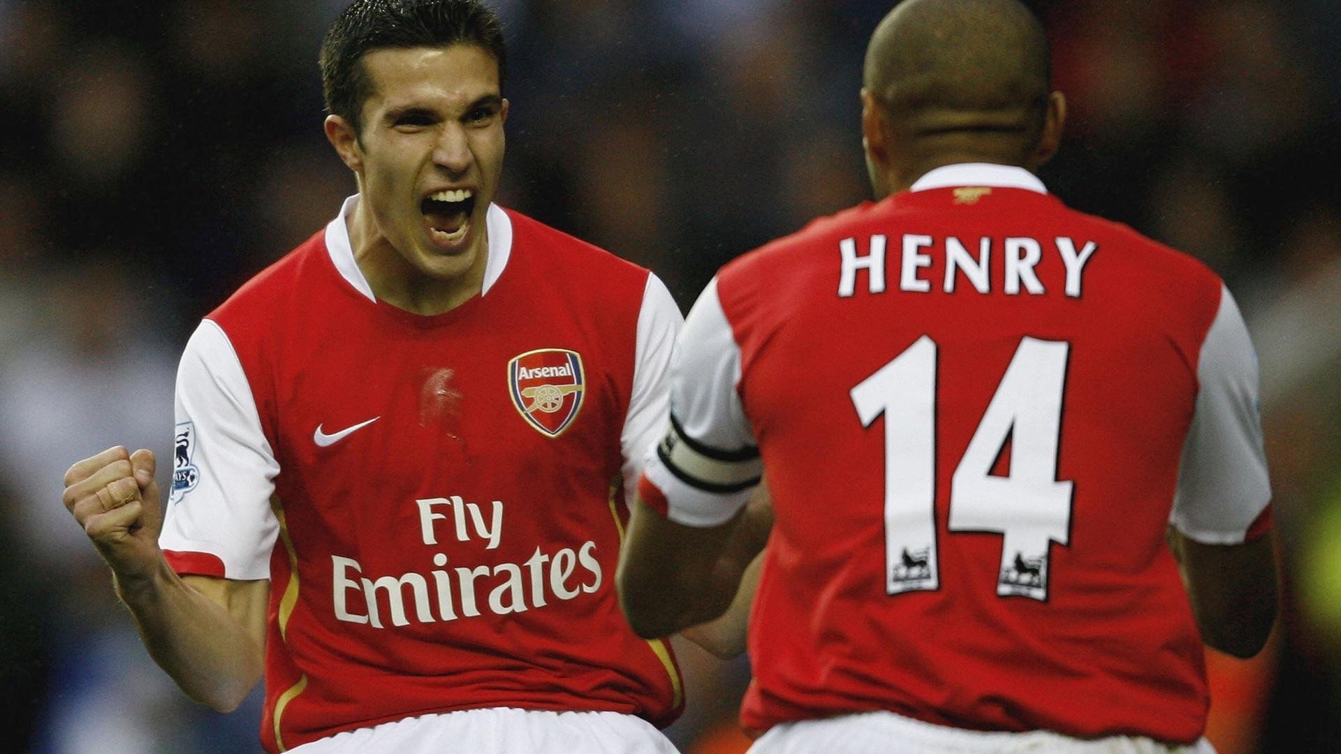 《坦克世界》全球总决赛与《战争雷霆》线上锦标赛的军事游戏电竞之路